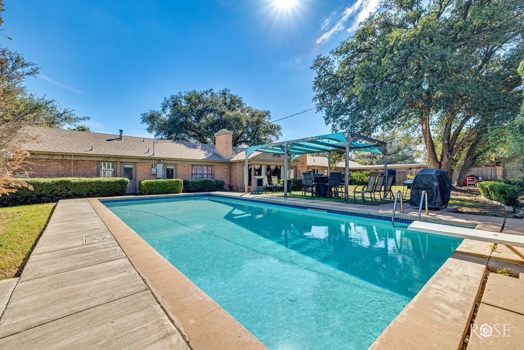 2634 Oxford Ave Property Photo 38