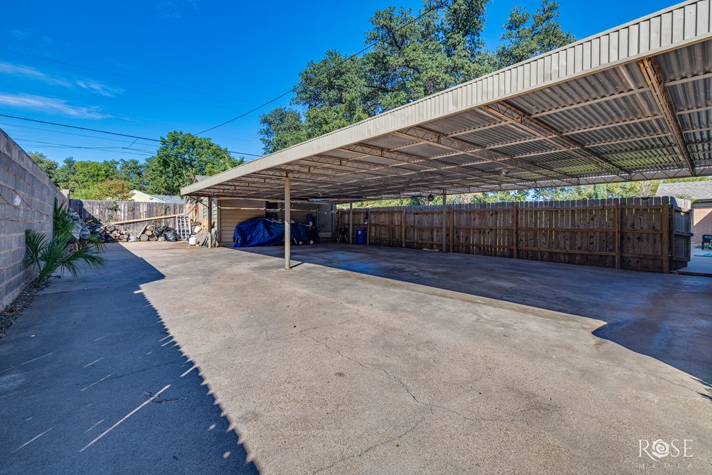 2634 Oxford Ave Property Photo 40