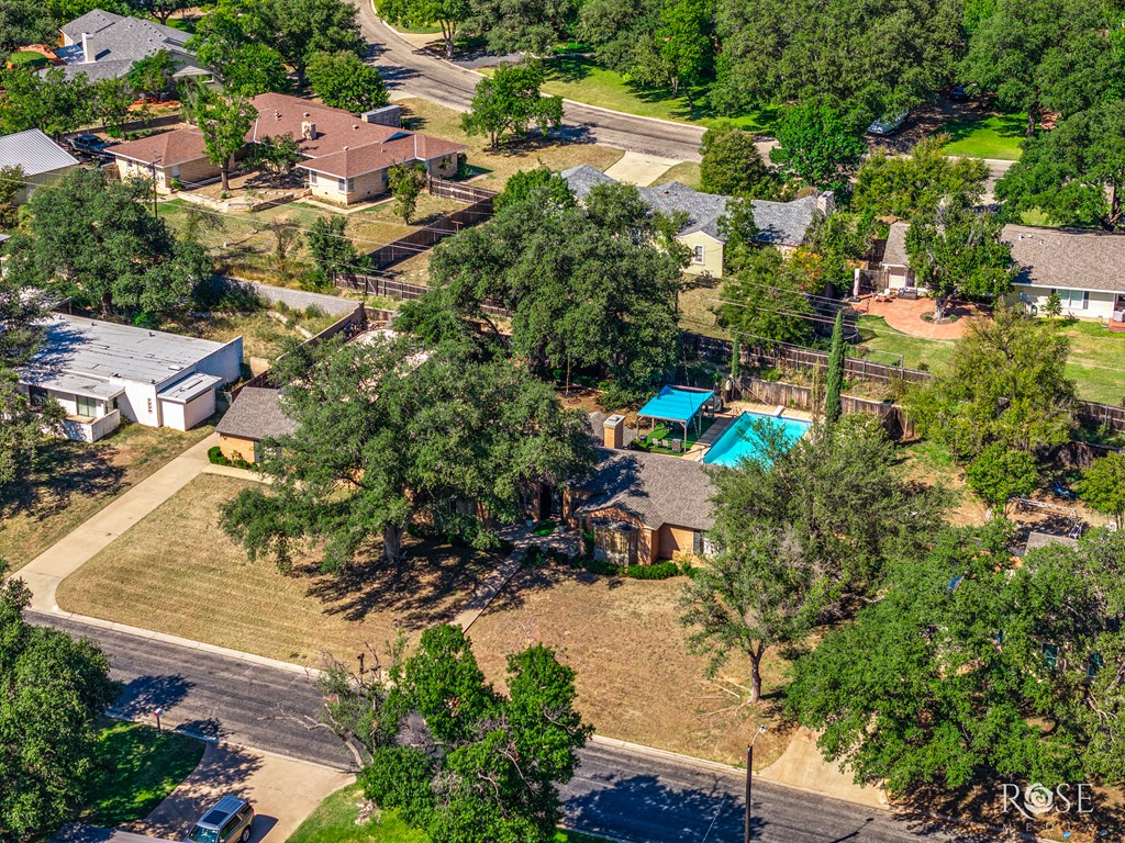 2634 Oxford Ave Property Photo 52