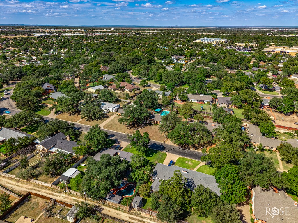 2634 Oxford Ave Property Photo 53