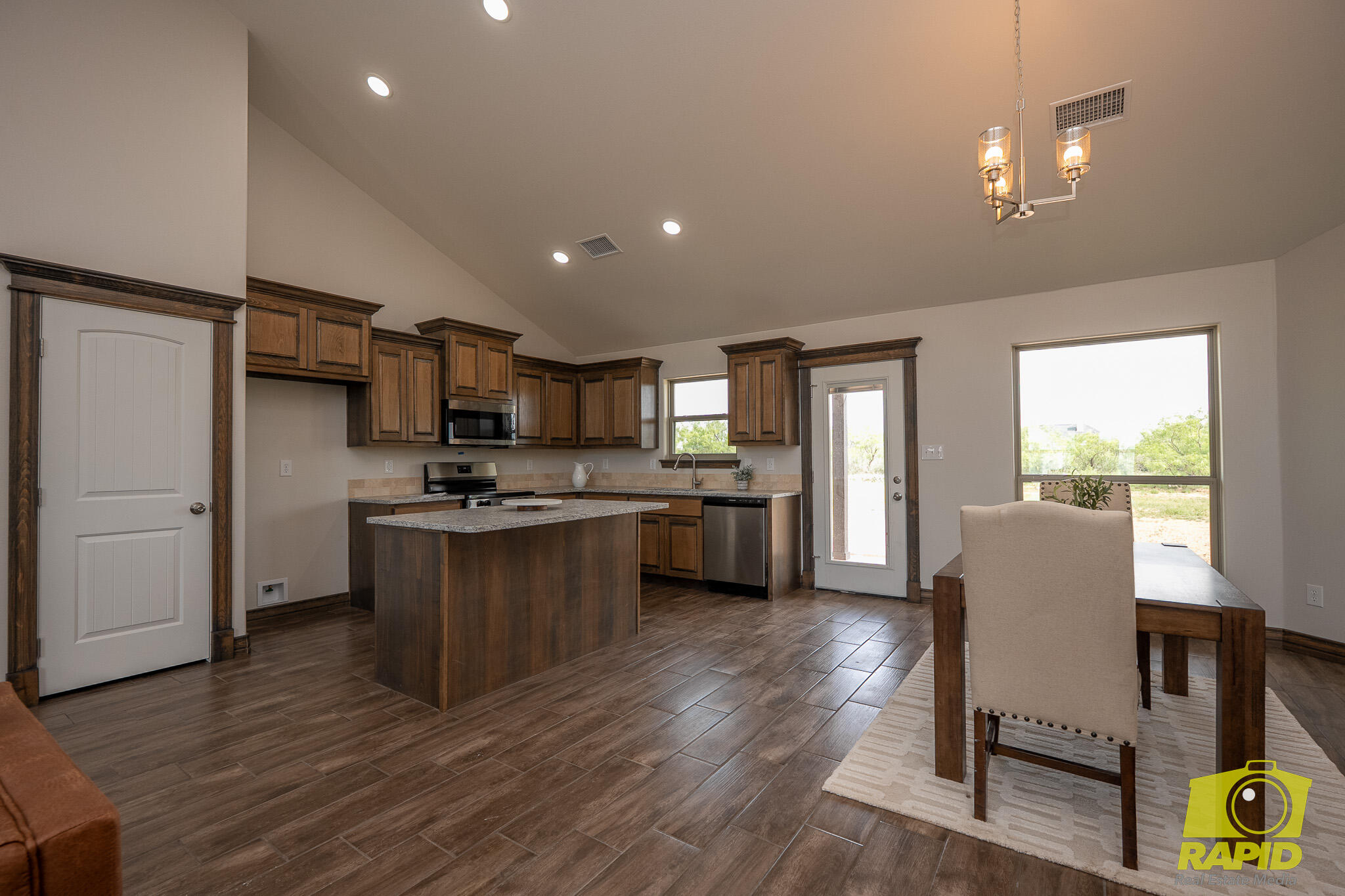 9684 Jaguar Trail Property Photo 5