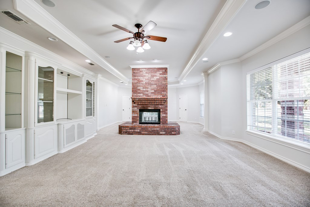1515 Barbara Avenue Property Photo 3