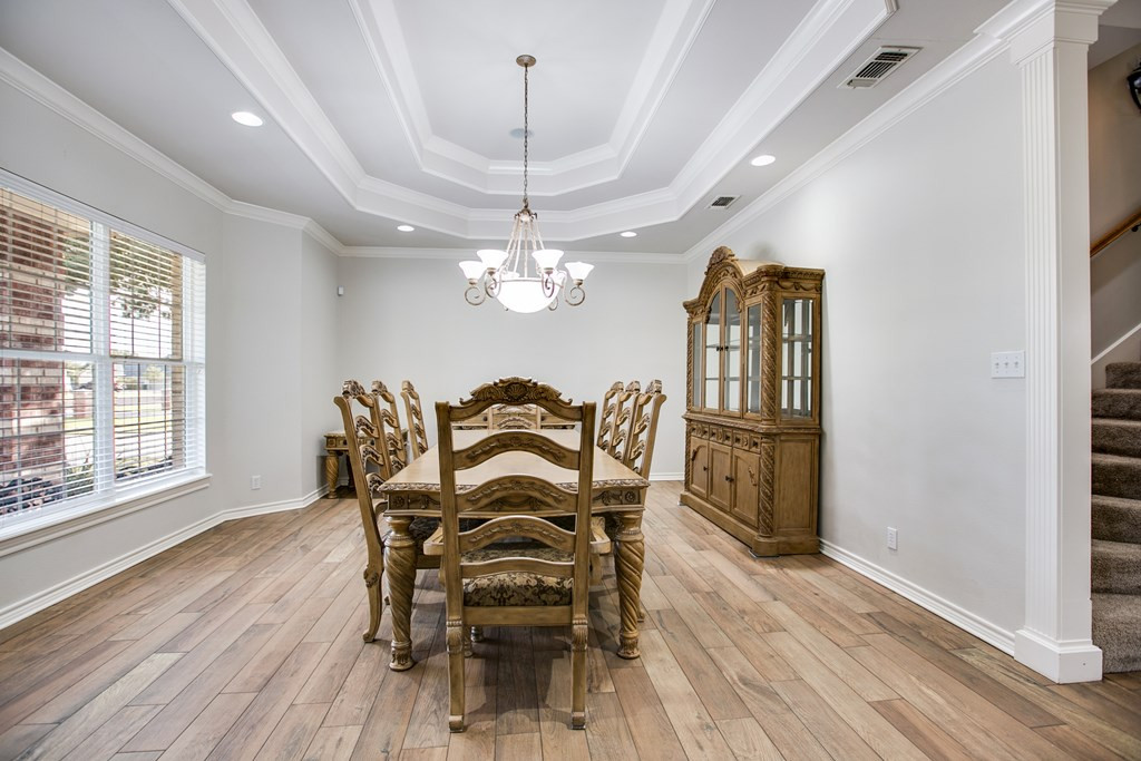 1515 Barbara Avenue Property Photo 4