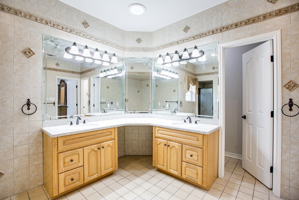 1515 Barbara Avenue Property Photo 21