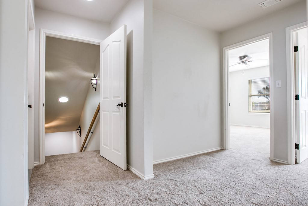 1515 Barbara Avenue Property Photo 29