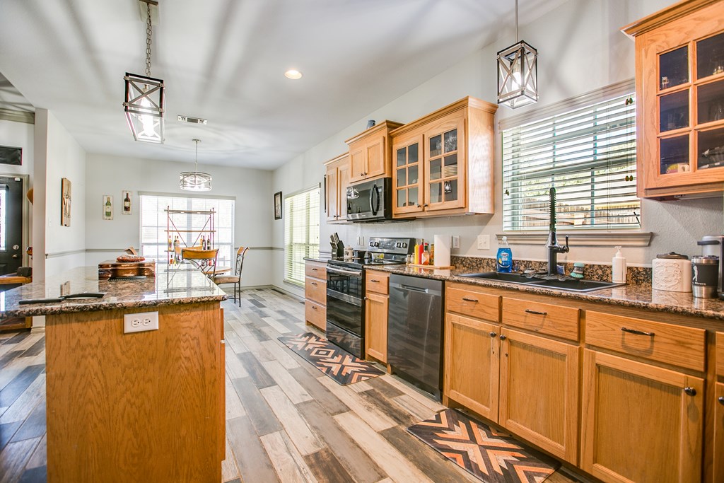 6014 Maravillas St Property Photo 8