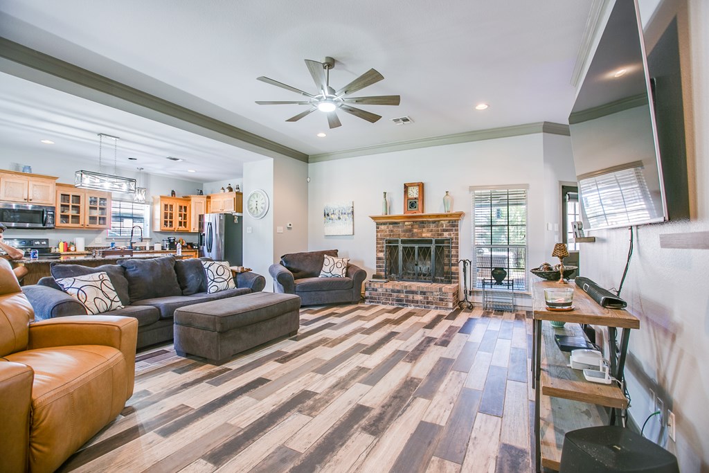 6014 Maravillas St Property Photo 13