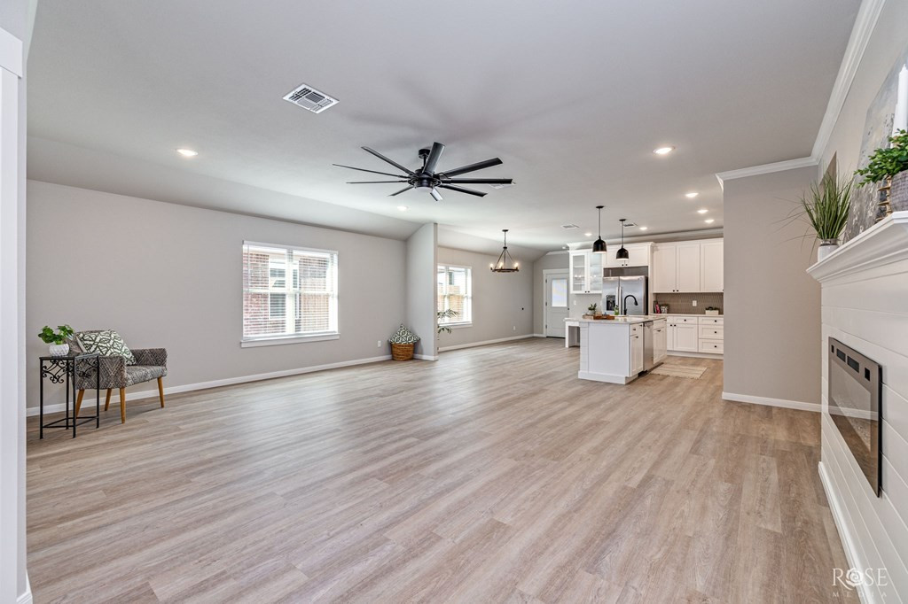 3130 Forest Hill Drive Property Photo 4