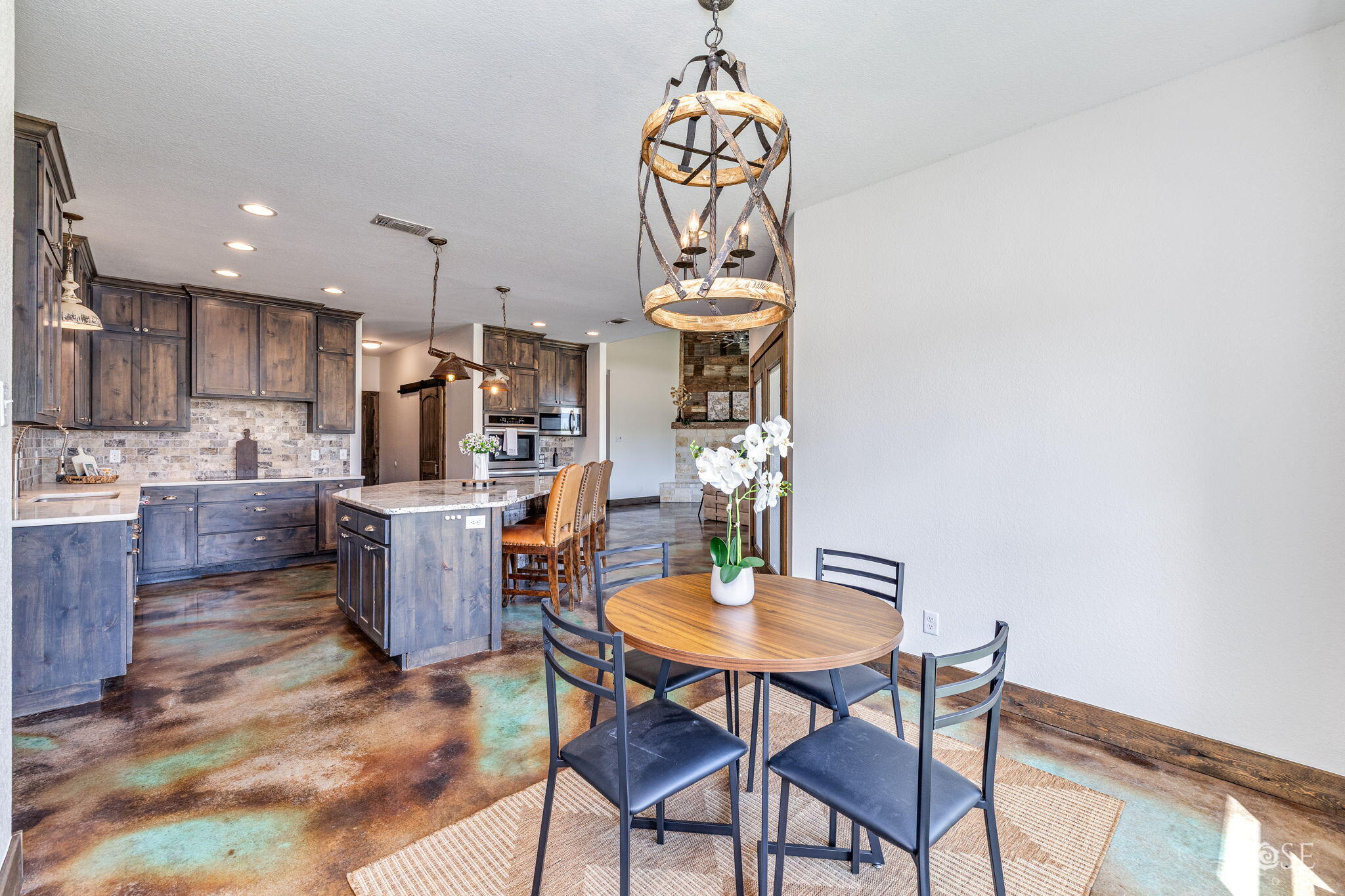 7152 Club Creek Lane Property Photo 11