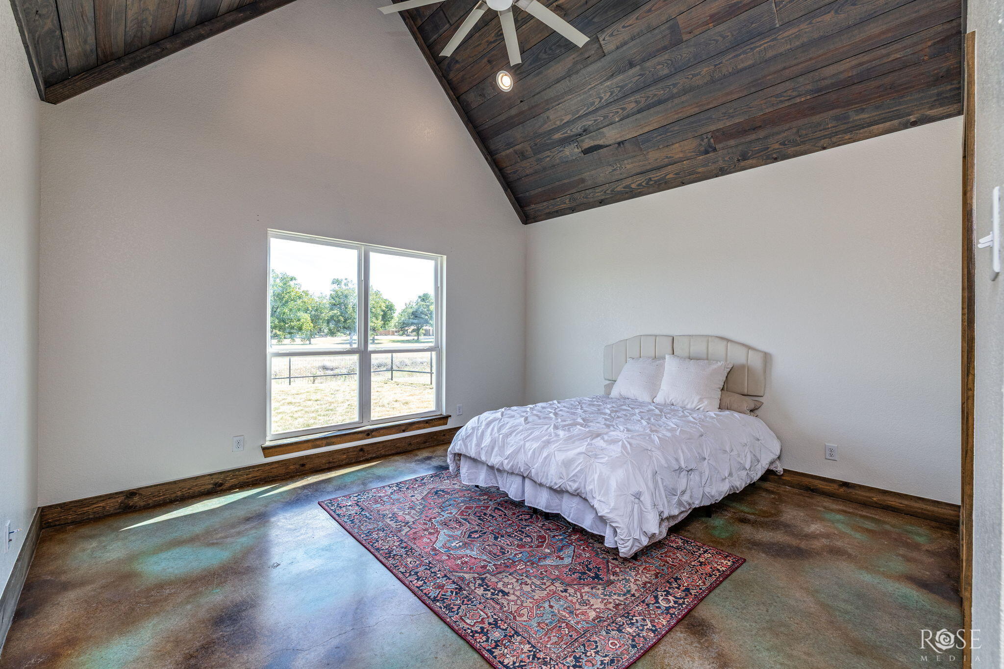 7152 Club Creek Lane Property Photo 14