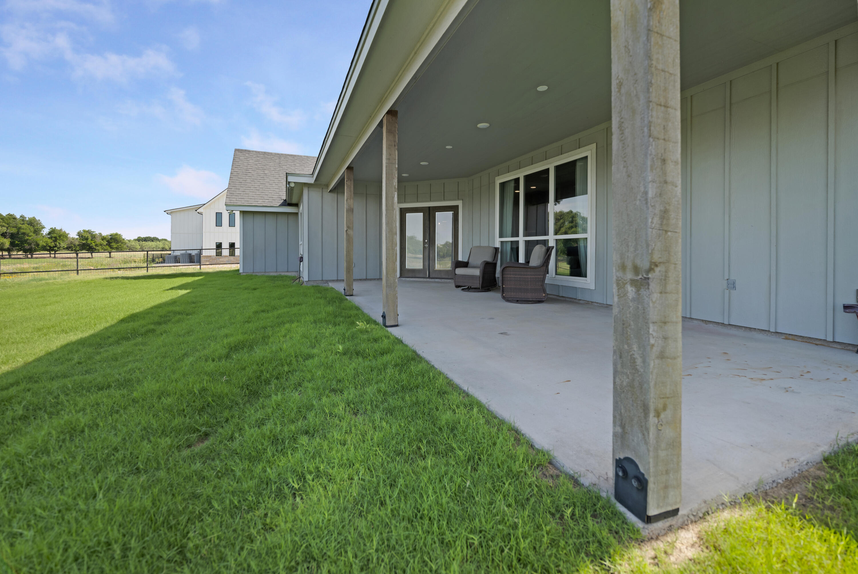 7152 Club Creek Lane Property Photo 33