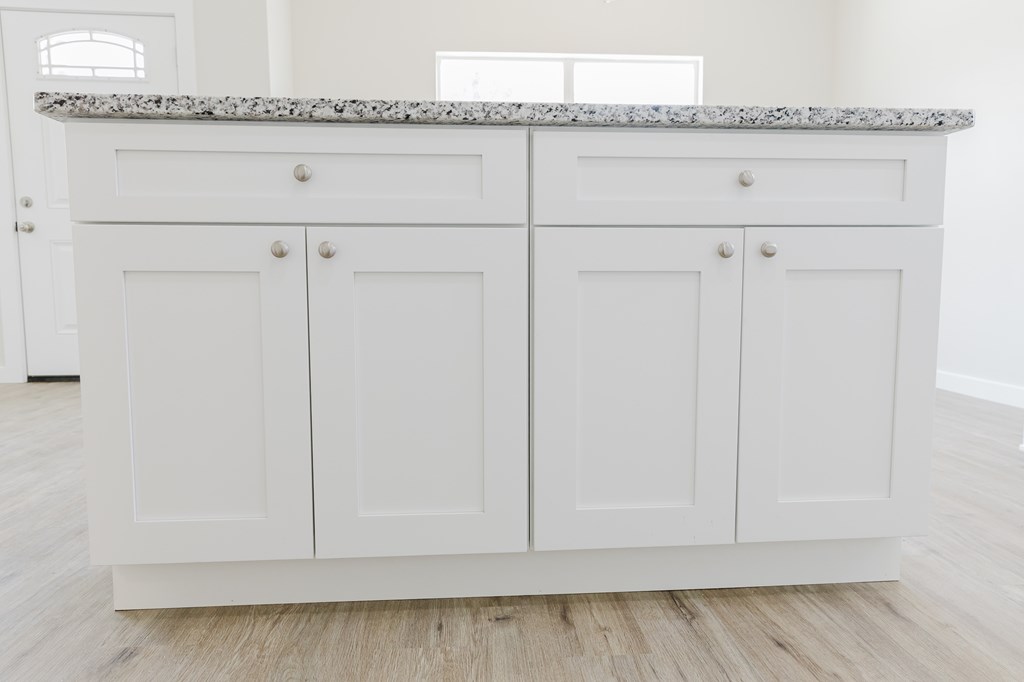 1802 Ellis St Property Photo 9