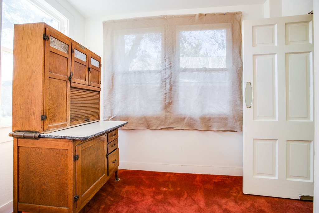 427 W Twohig Ave Property Photo 14