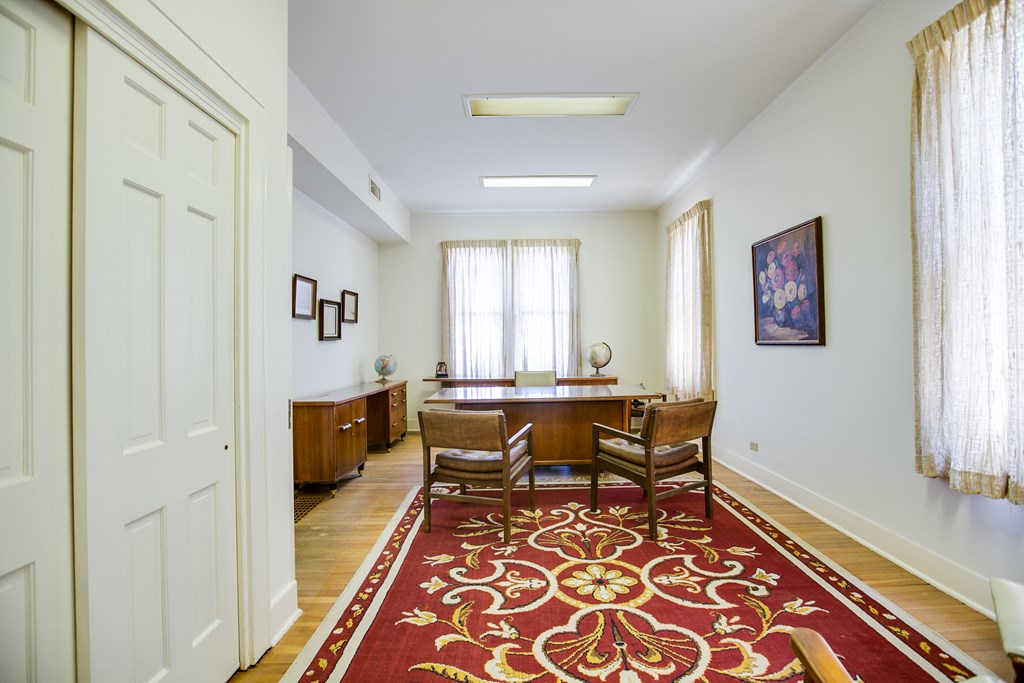 427 W Twohig Ave Property Photo 15