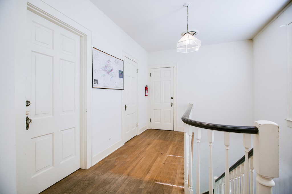 427 W Twohig Ave Property Photo 22