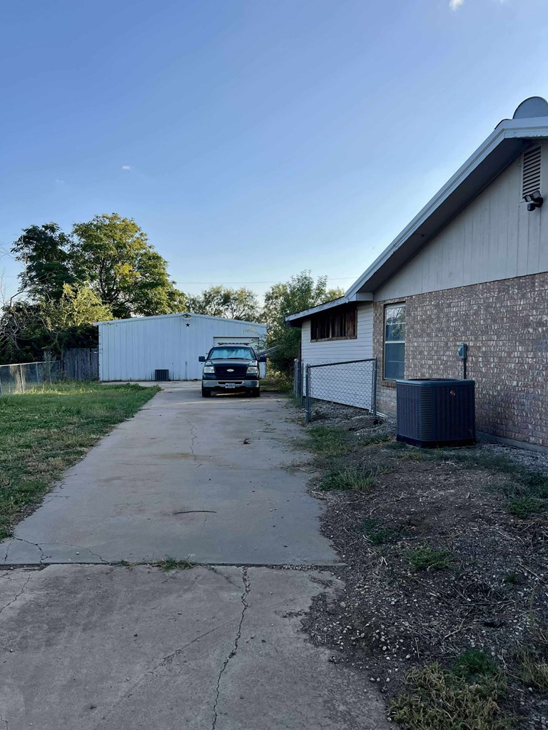 7685 Chaparral Run Rd Property Photo 6