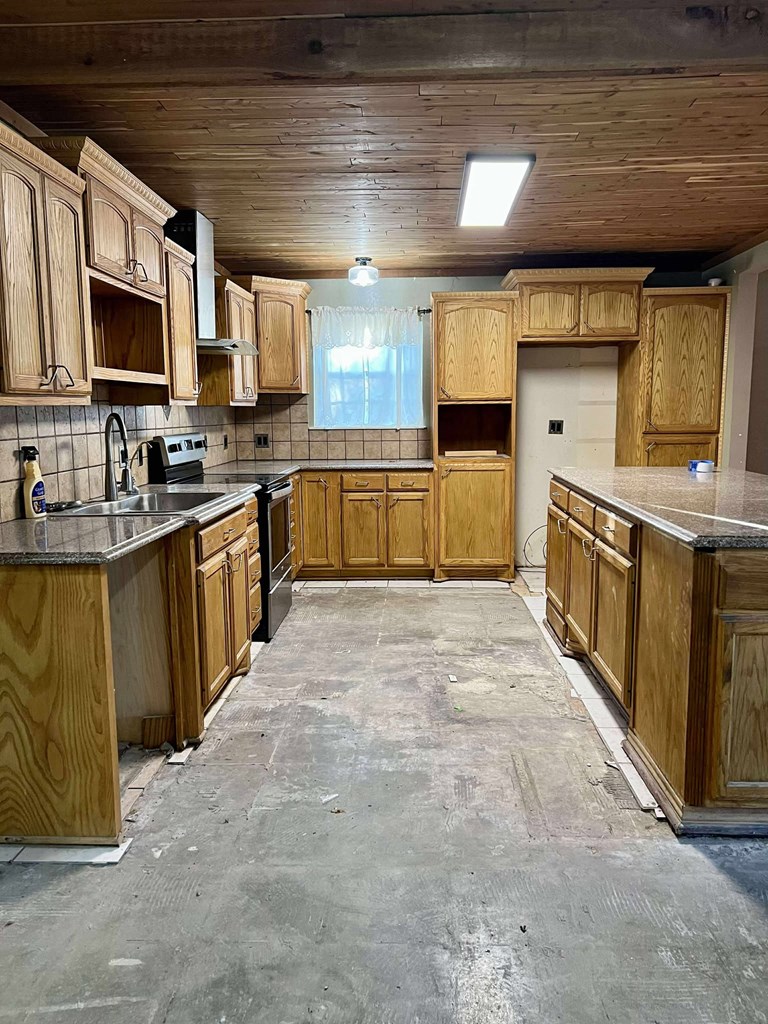 7685 Chaparral Run Rd Property Photo 12