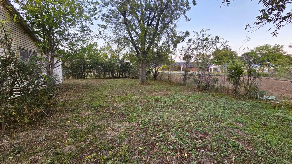 2710 Bowie St Property Photo 11