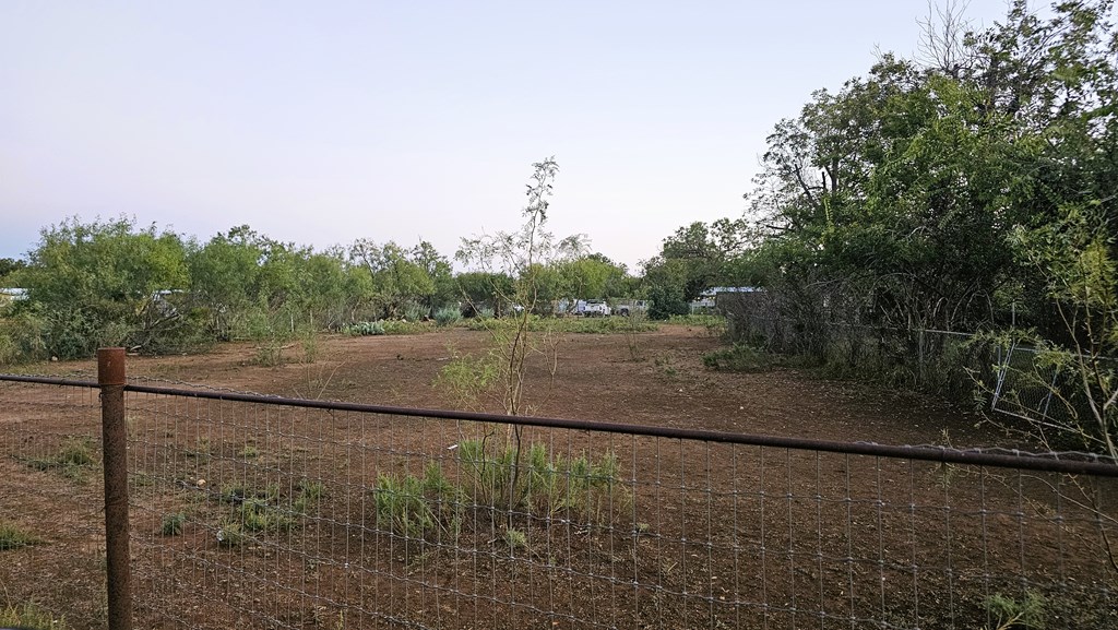 2710 Bowie St Property Photo 12