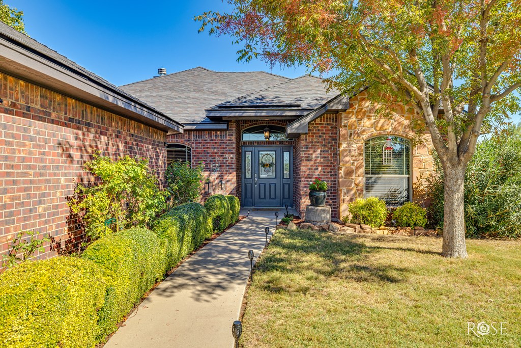 310 Burlington Rd Property Photo 3