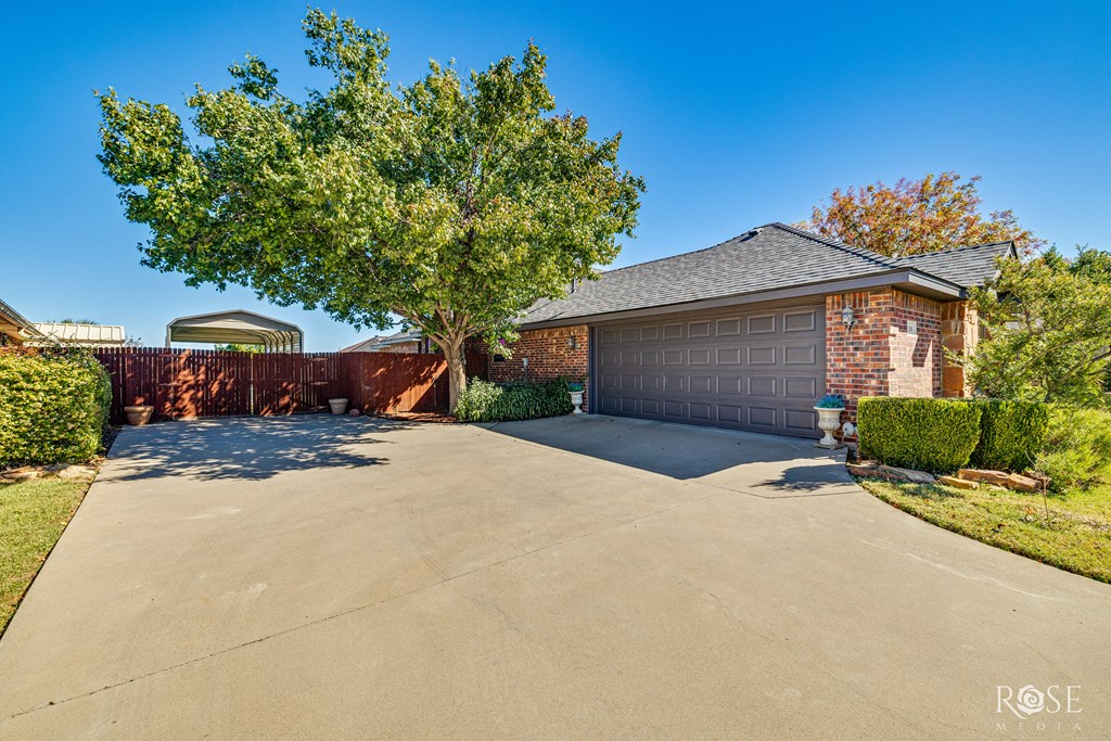 310 Burlington Rd Property Photo 8