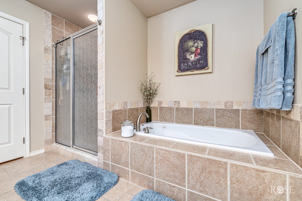 310 Burlington Rd Property Photo 22