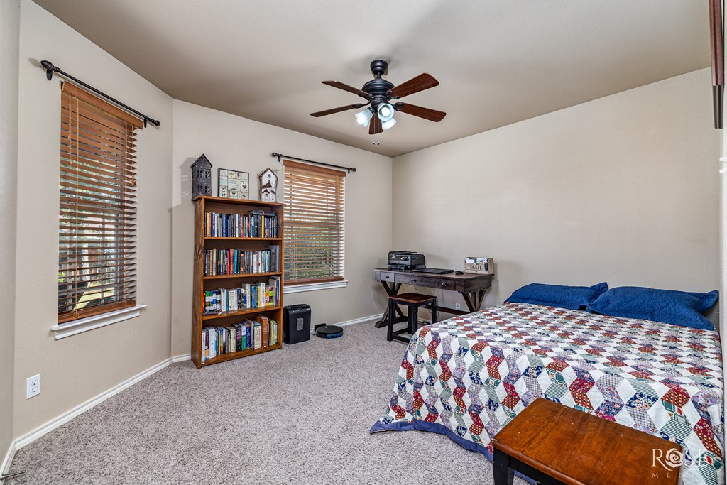 310 Burlington Rd Property Photo 23