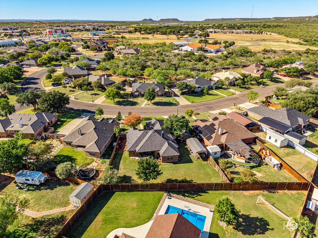 310 Burlington Rd Property Photo 38