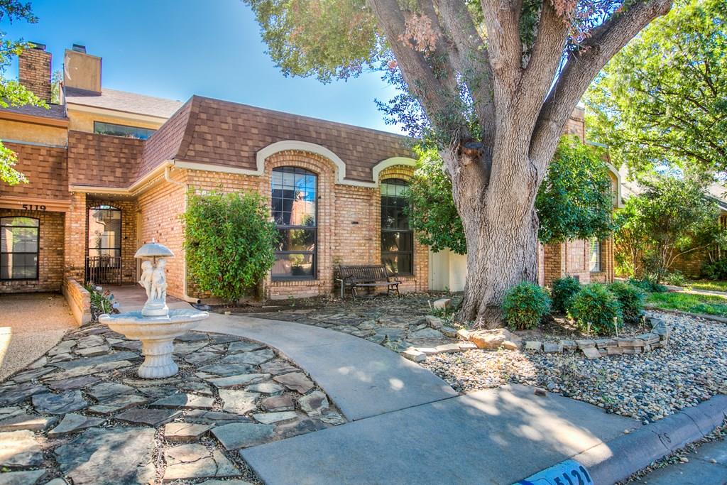 5121 Fairway Dr Property Photo 1