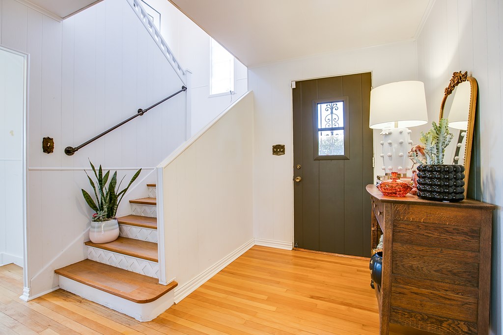 1211 S Madison St Property Photo 13