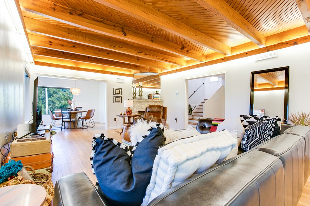 1211 S Madison St Property Photo 16