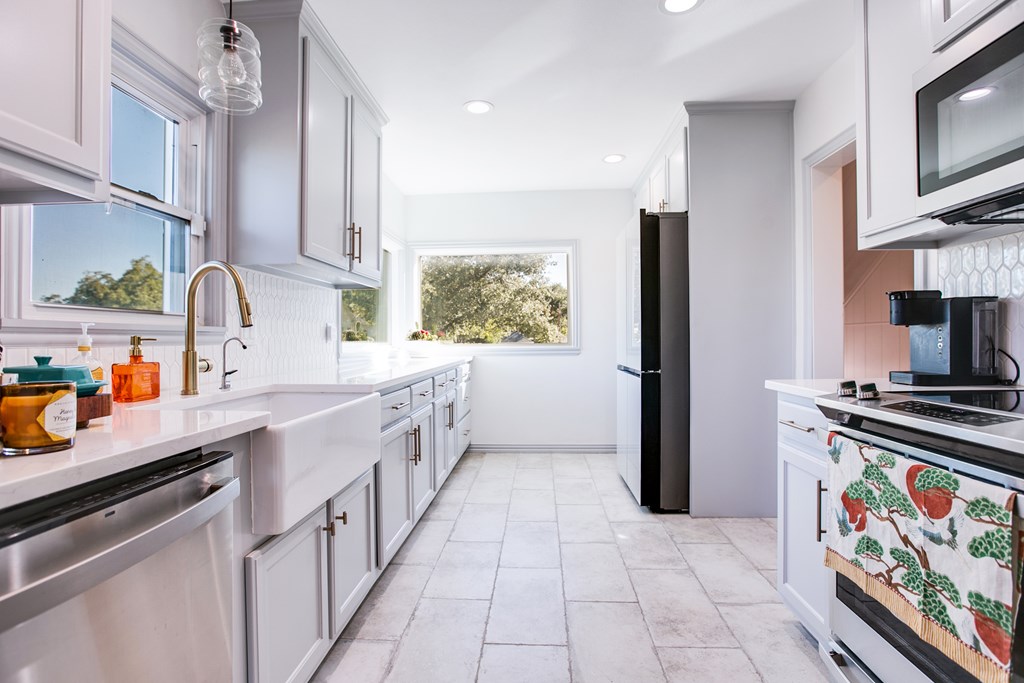 1211 S Madison St Property Photo 23