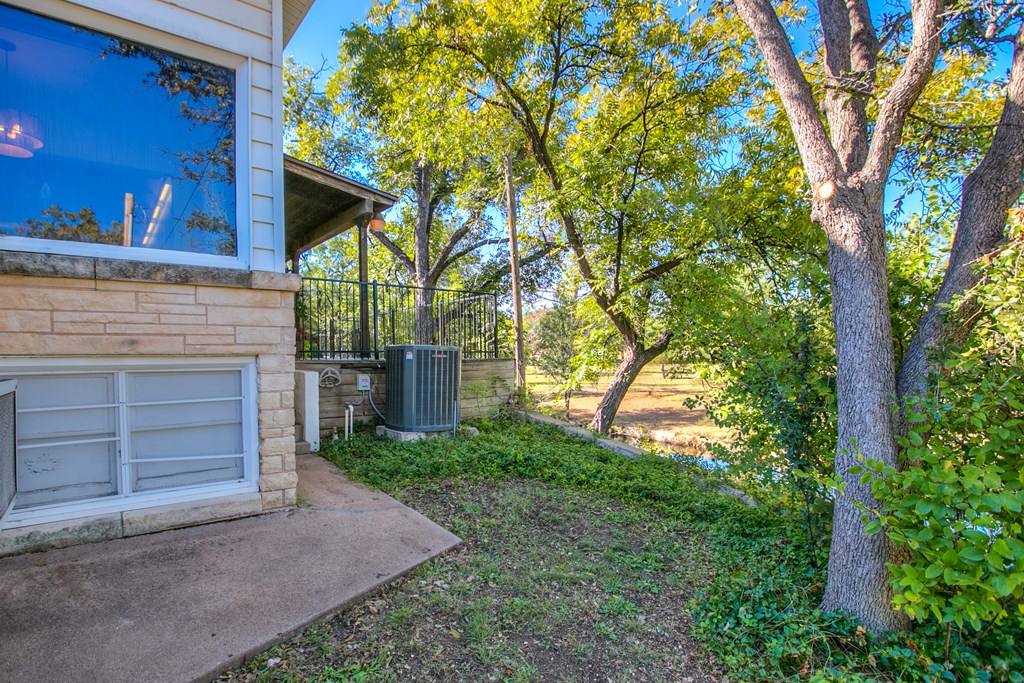 1211 S Madison St Property Photo 56