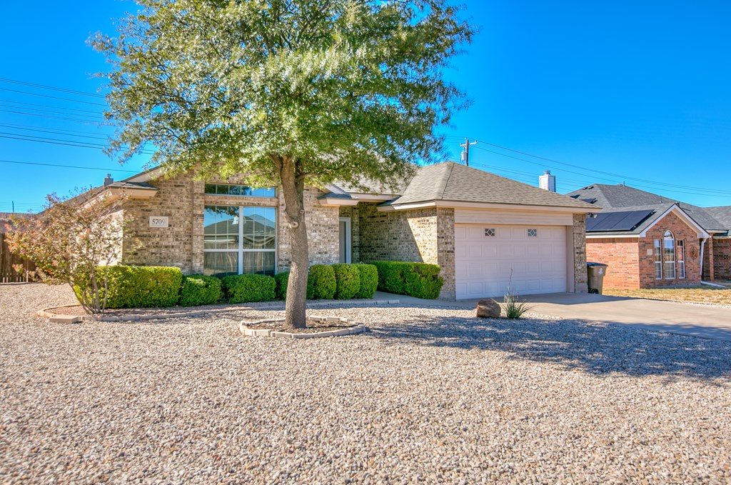 5709 Coral Way Property Photo 2