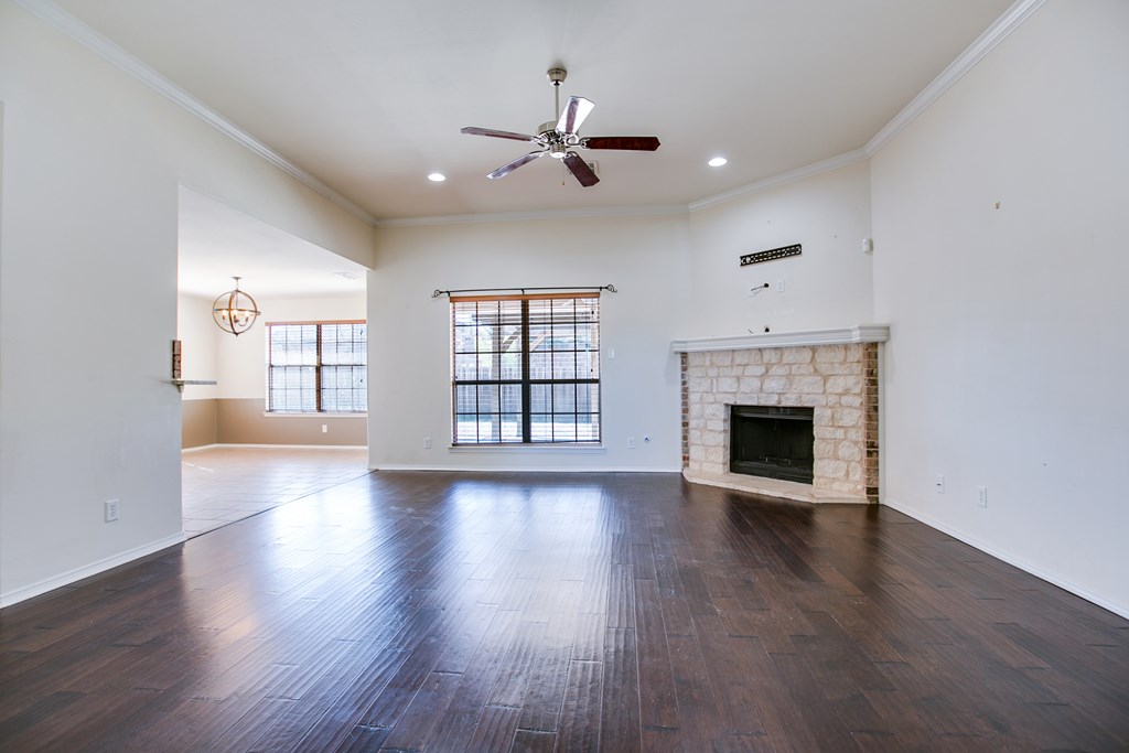 5709 Coral Way Property Photo 8