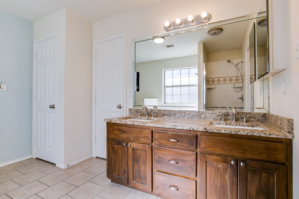 5709 Coral Way Property Photo 20