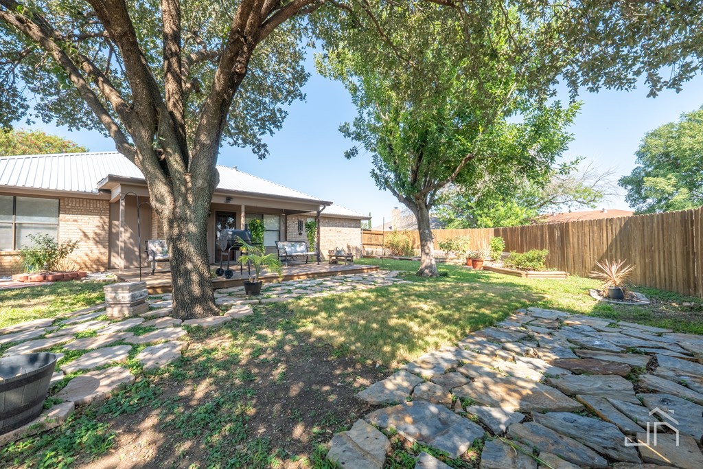 1224 Gregory Dr Property Photo 7