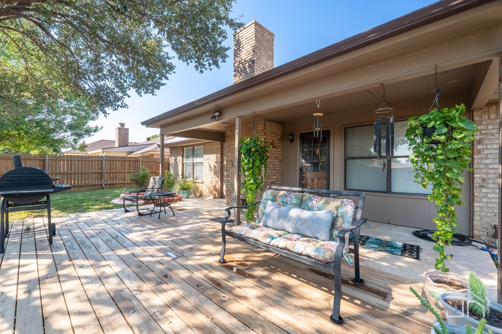 1224 Gregory Dr Property Photo 9