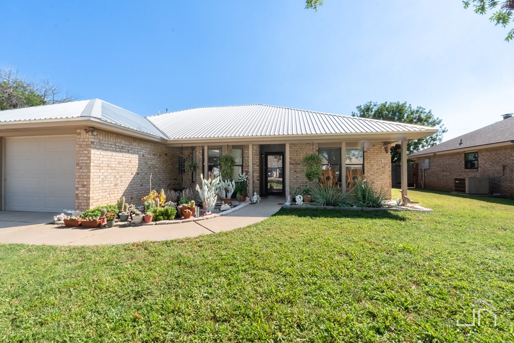 1224 Gregory Dr Property Photo 13