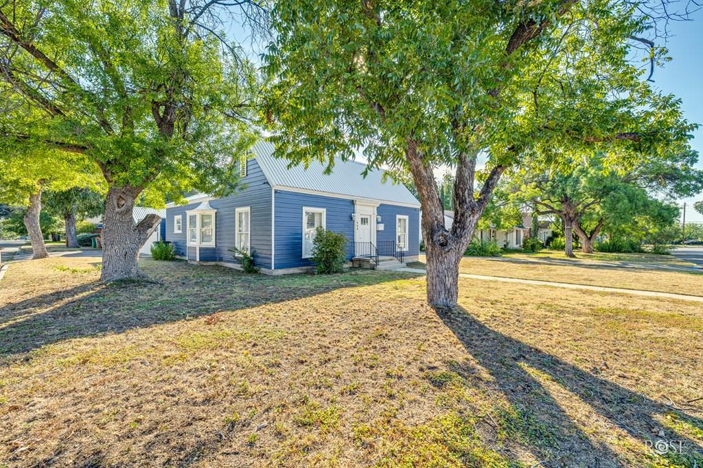 404 S Monroe St Property Photo 1