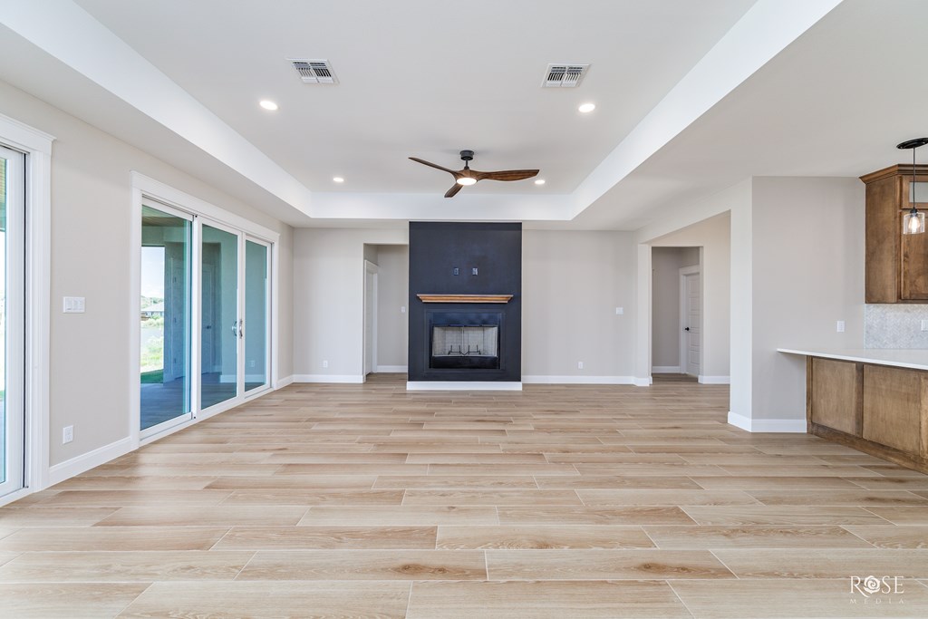 2301 Hillside Dr Property Photo 11