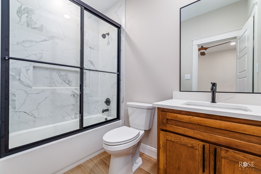 2301 Hillside Dr Property Photo 28