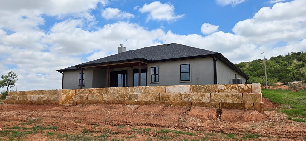 2301 Hillside Dr Property Photo 53