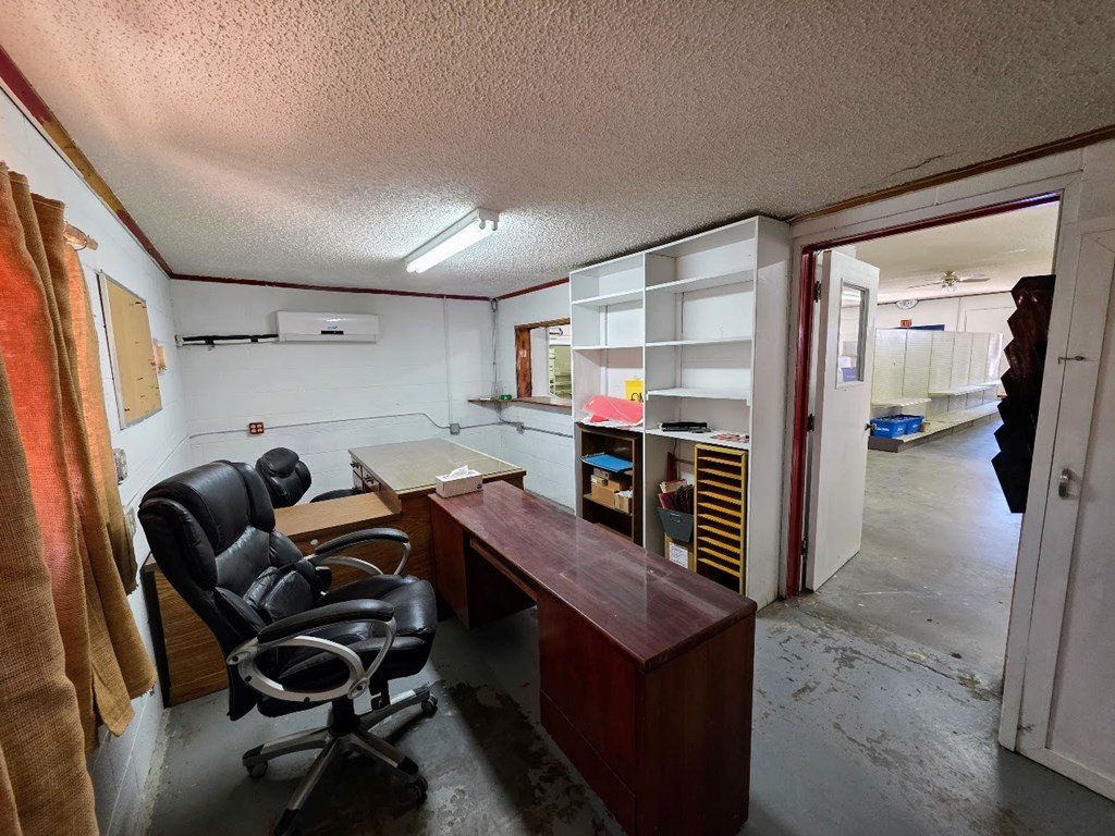 116 S Broadway Street Property Photo 13