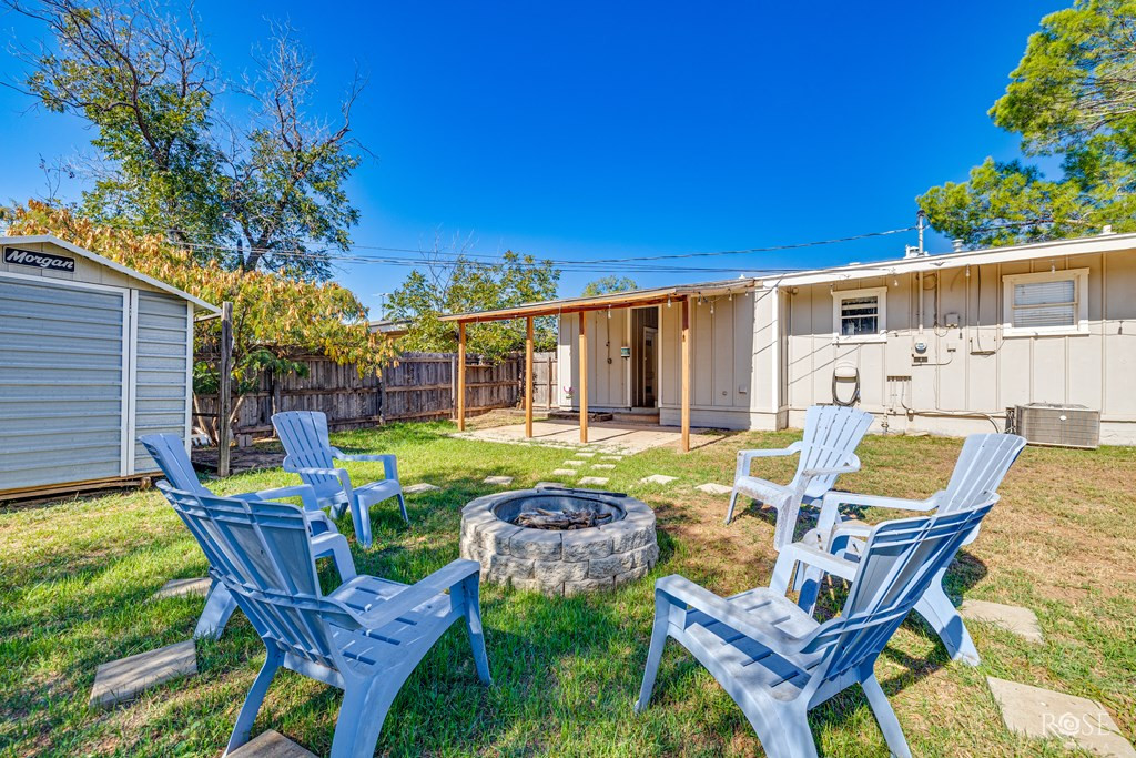 2549 Baylor Avenue Property Photo 4