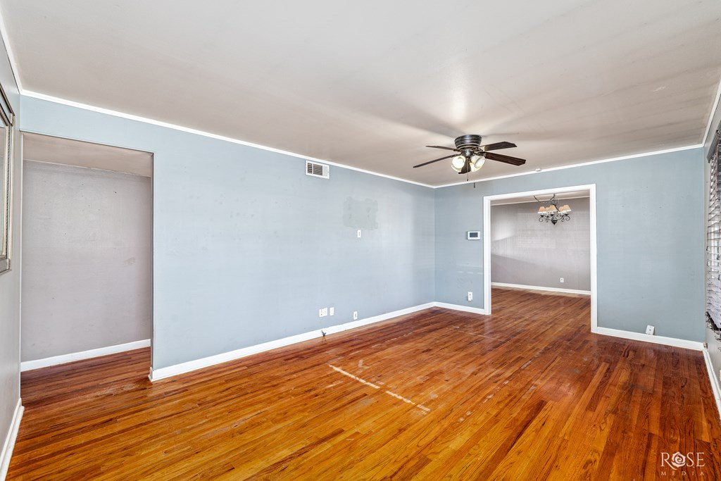 2549 Baylor Avenue Property Photo 5