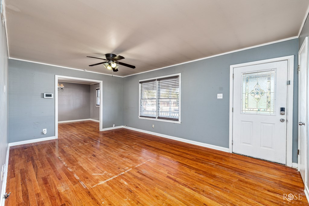 2549 Baylor Avenue Property Photo 6