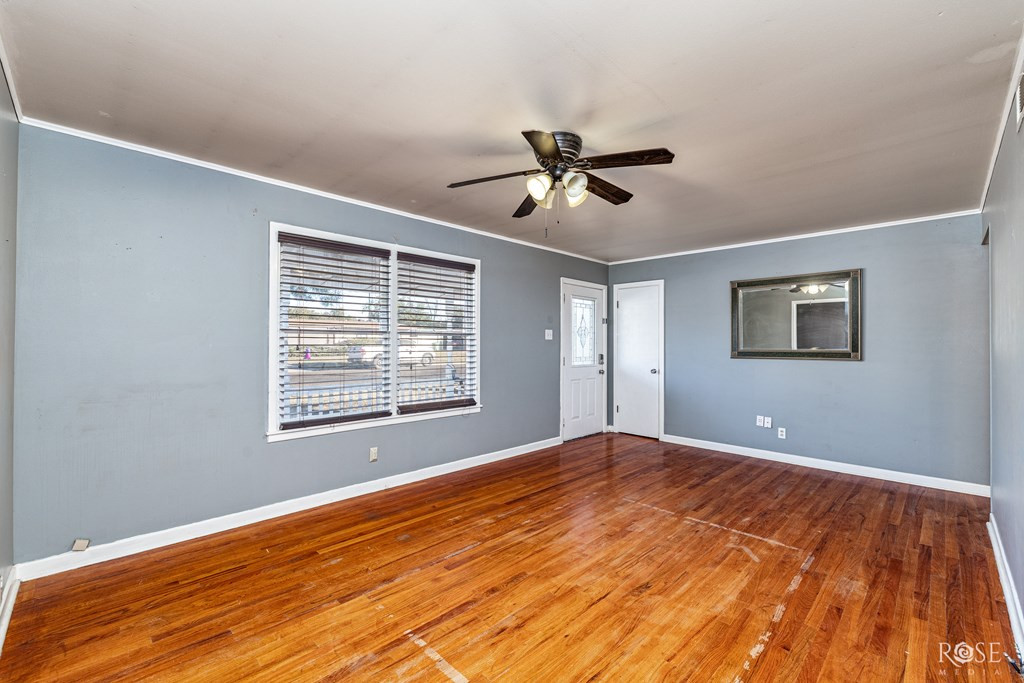 2549 Baylor Avenue Property Photo 7