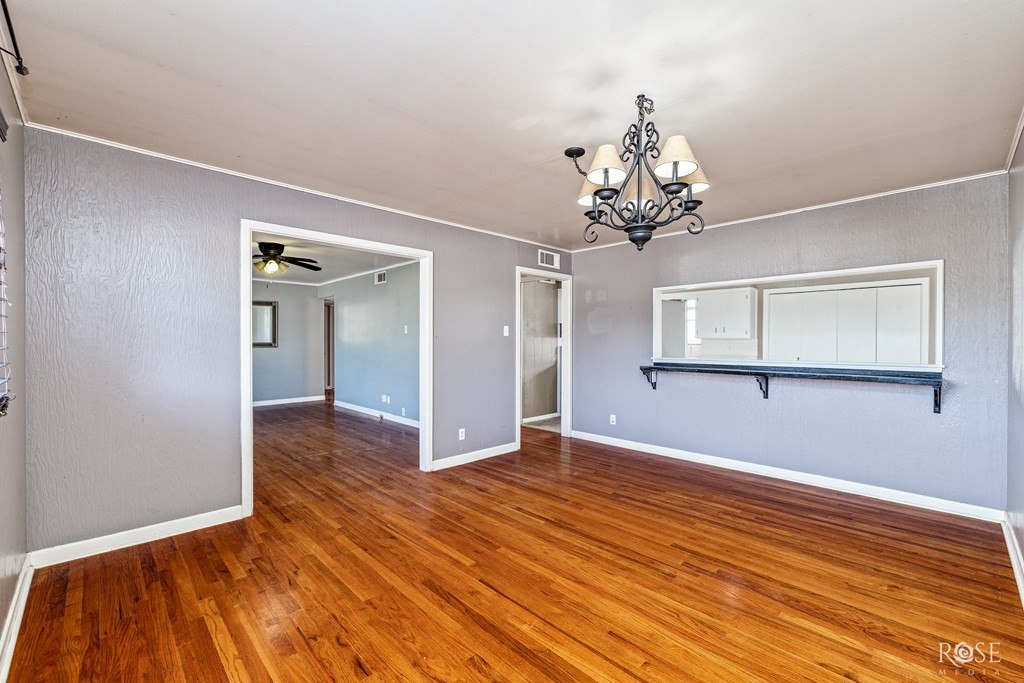 2549 Baylor Avenue Property Photo 8