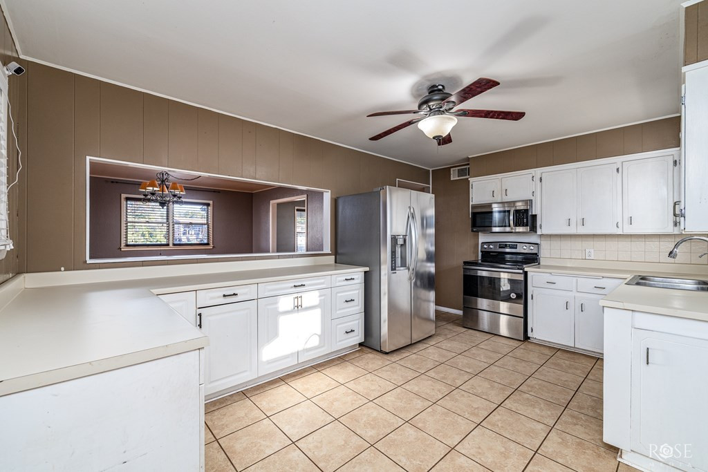 2549 Baylor Avenue Property Photo 10